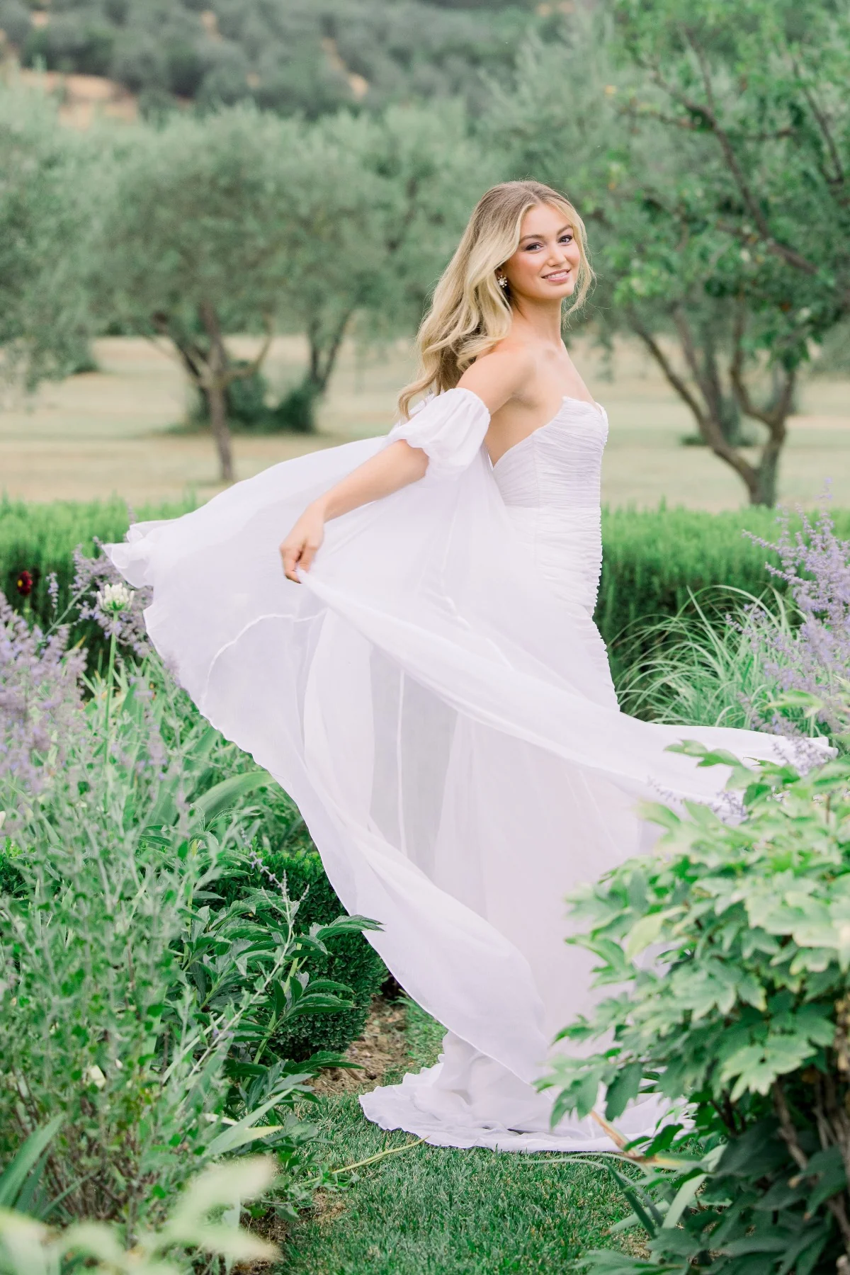 Ilaria Cape | Watters - Studio 3 Twenty One LLC