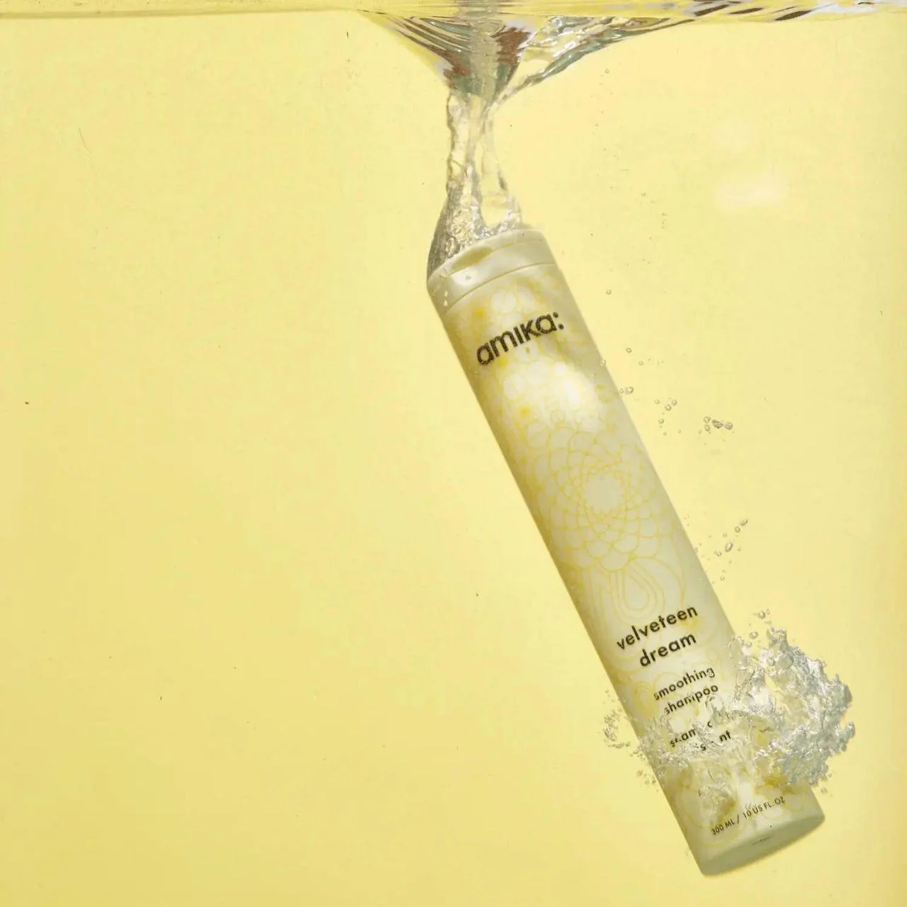 Amika Velveteen Dream Smoothing Conditioner 275ml - Studio 3 Twenty One LLC