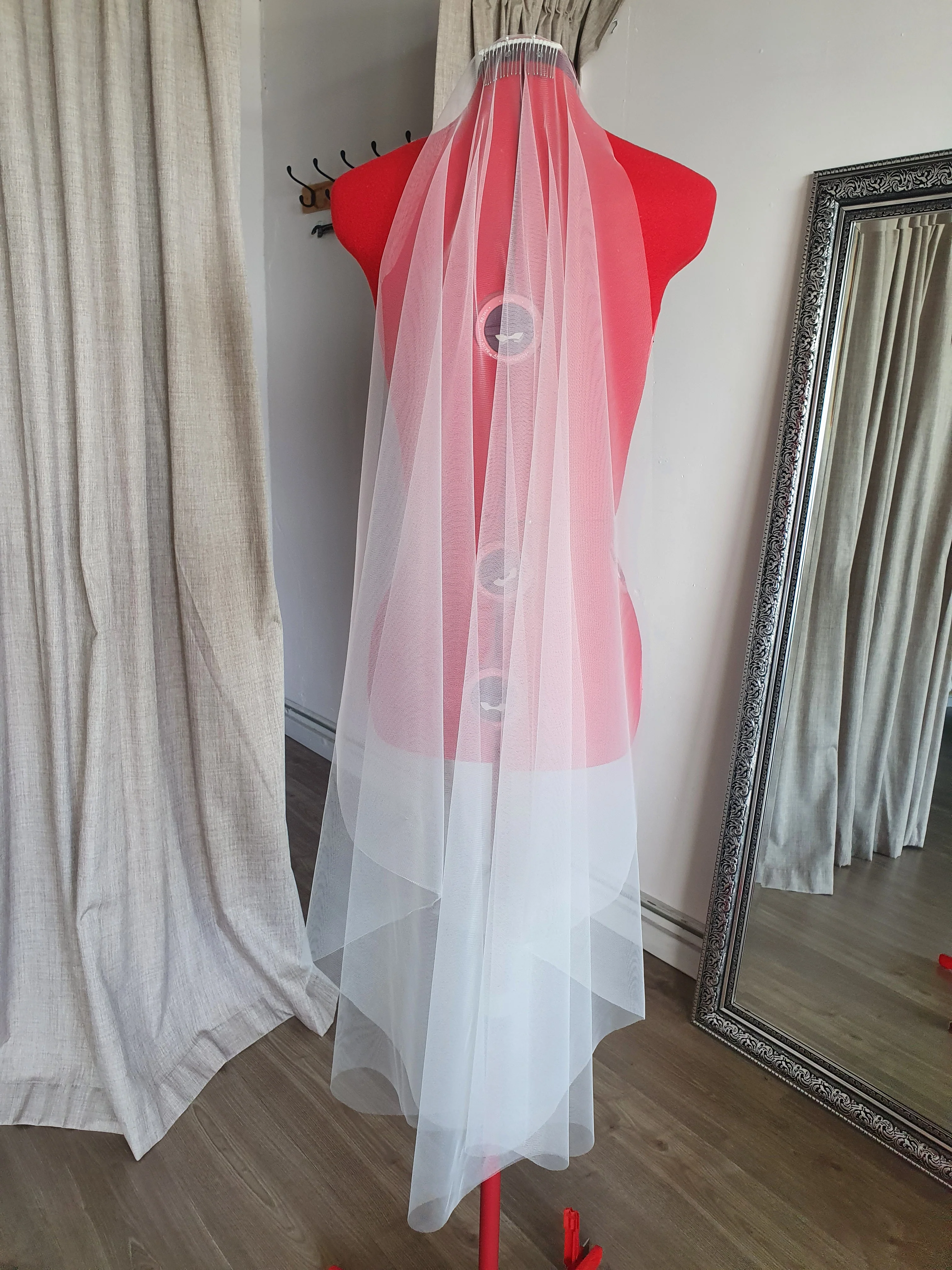 Soft bridal tulle wedding veil without gathers - Studio 3 Twenty One LLC