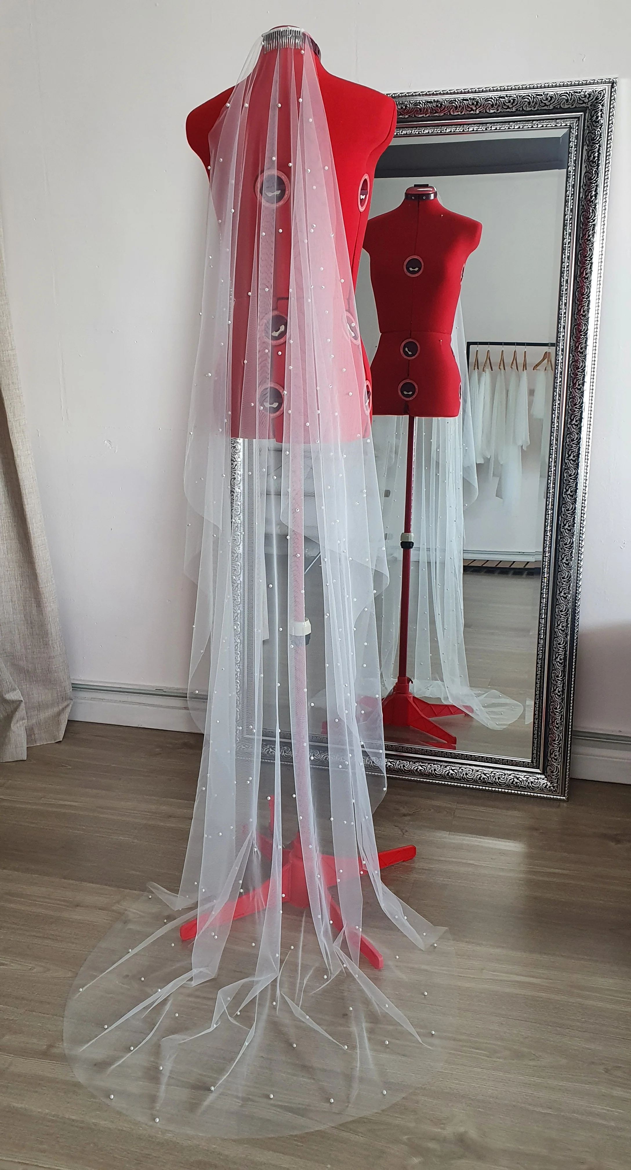 Pearl veil barely there - Studio 3 Twenty One LLC