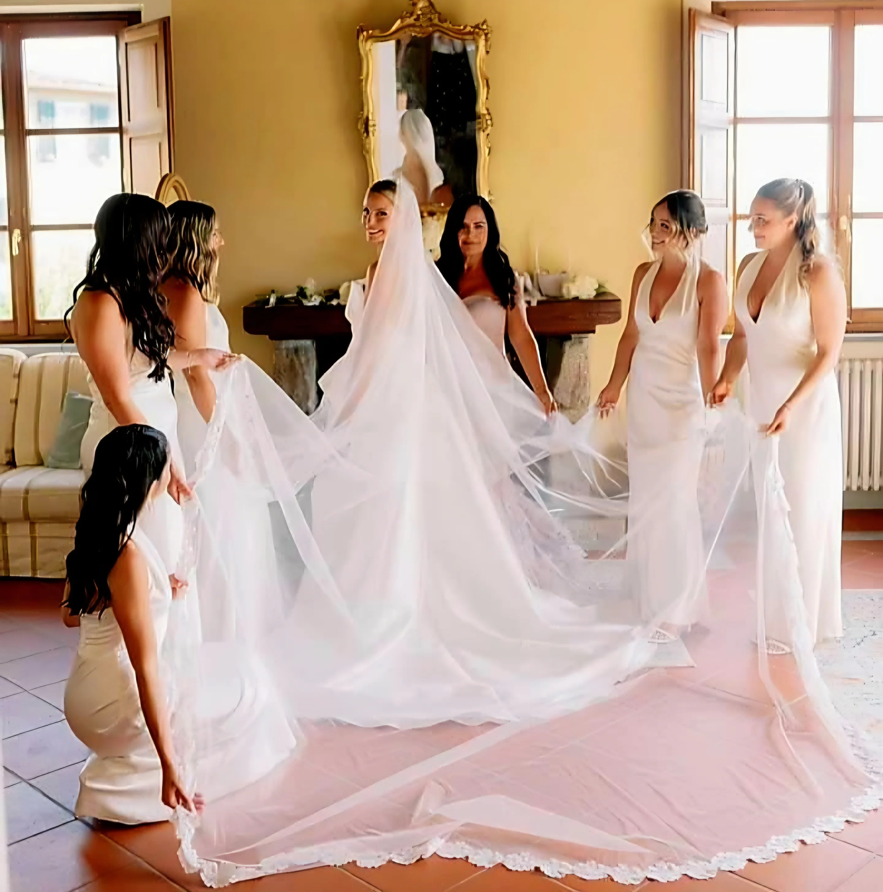 Enfleuré - Lace wedding veil - Studio 3 Twenty One LLC